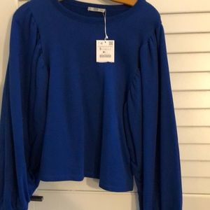 Zara full sleeve sweatshirt. Size: S